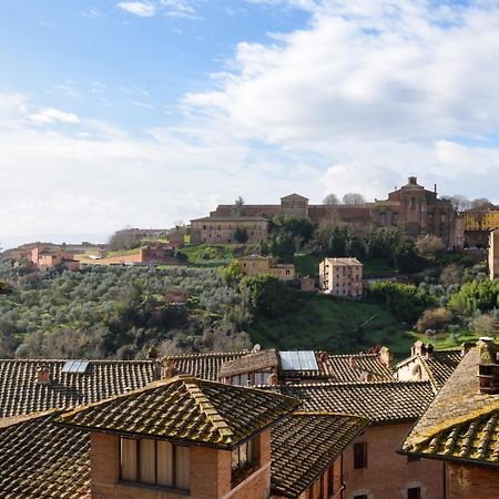 Appartamento Panoramico San Martino 12 Сієна Екстер'єр фото