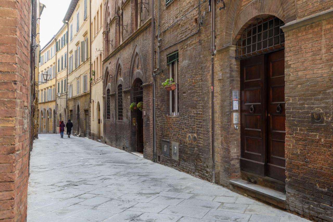 Appartamento Panoramico San Martino 12 Сієна Екстер'єр фото