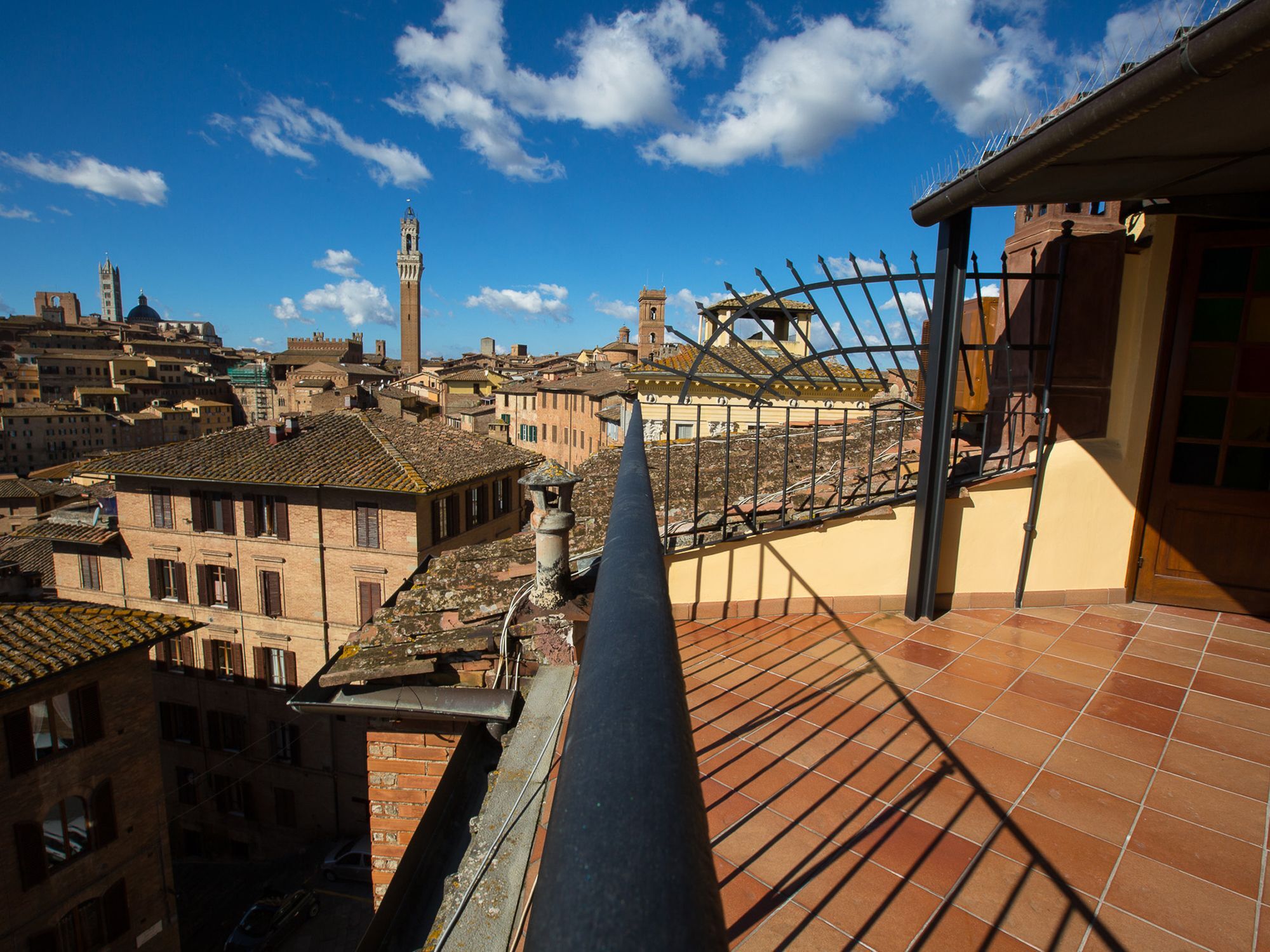 Appartamento Panoramico San Martino 12 Сієна Екстер'єр фото